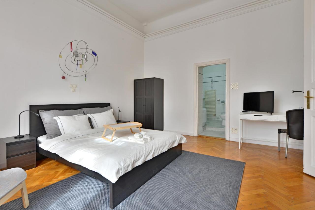 Budape House 10 Apartament *
